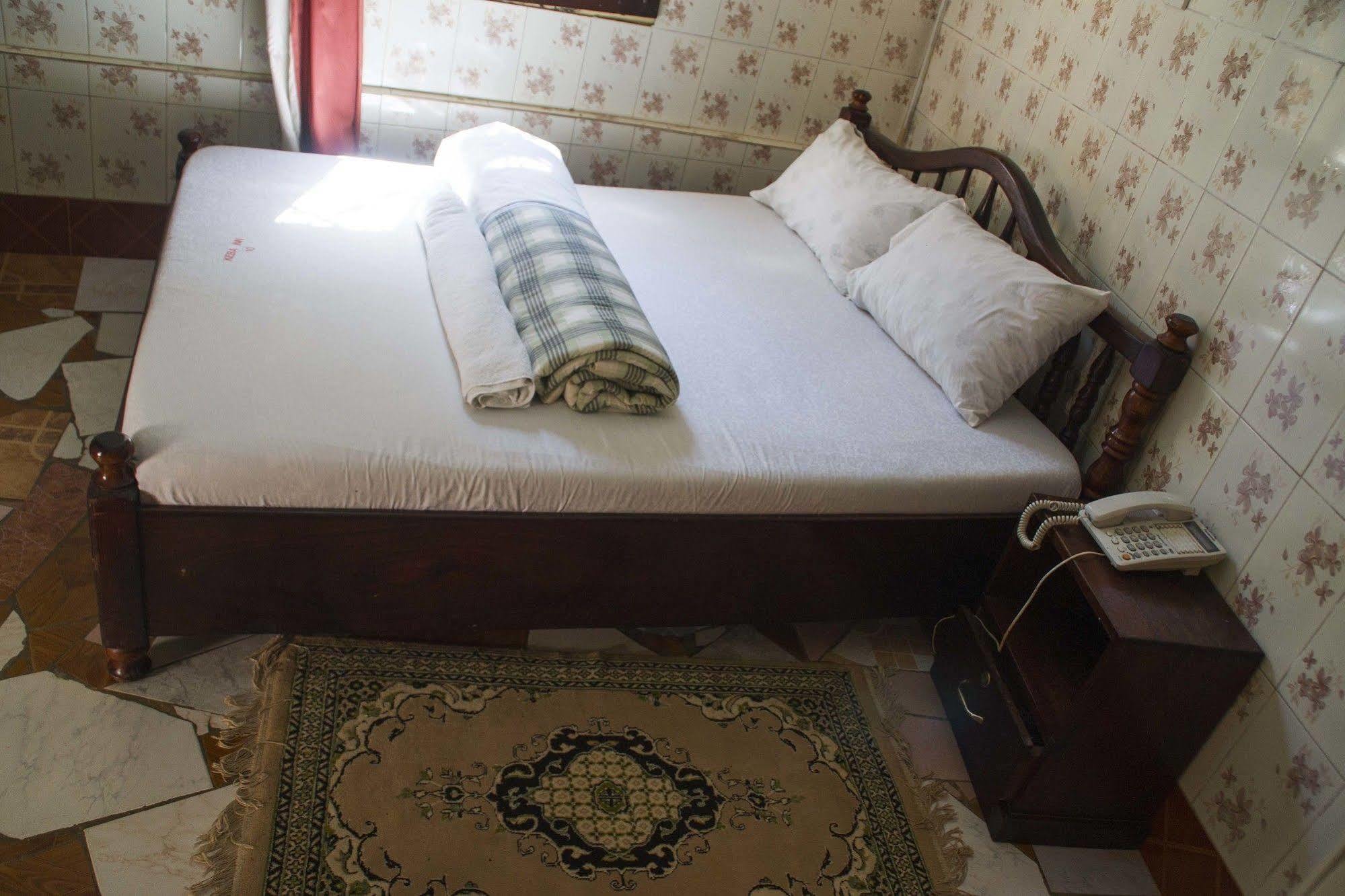 Keba Inn Lyamutundwe Exteriér fotografie